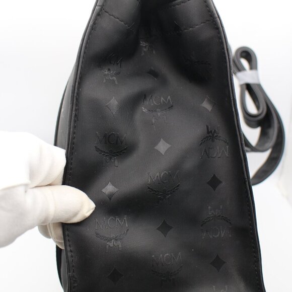 Price is FIRM⚠️ MCM Logo Printed Shoulder Bag - Picture 12 of 17